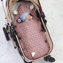 Carica l&#39;immagine nel visualizzatore di Gallery, Baby Sleeping Bag 0-6 Months - Multiple Colors
